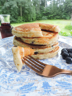 Yogurt Pancakes - Jolene's Recipe Journal - May 2019 Recipe Round-Up - April showers bring May flowers. This year, May also brings Mother's Day, so we're sharing some of our favorite mom-friendly recipes in our May Recipe Round-Up. Recipes that are perfect to make for your mom on Mother's Day to show her just how much you love and cherish her.