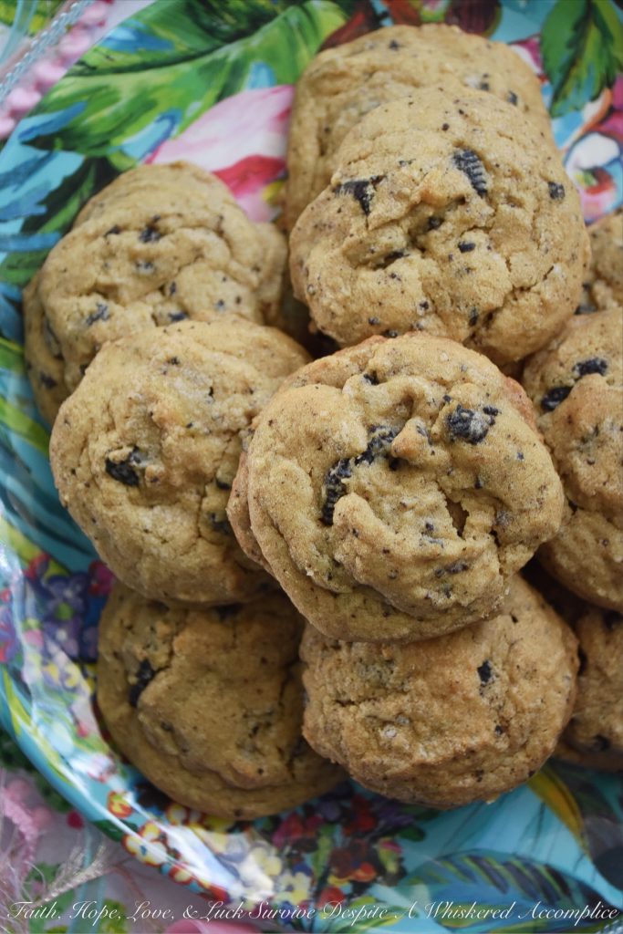 Peanut Butter Cookies with Crushed Oreos - Oreo cookies make everything better, even homemade peanut butter cookies. These cookies have just the right hint of peanut butter, oreo flavor, and sweetness. They take store-bought cookies to a whole other level.