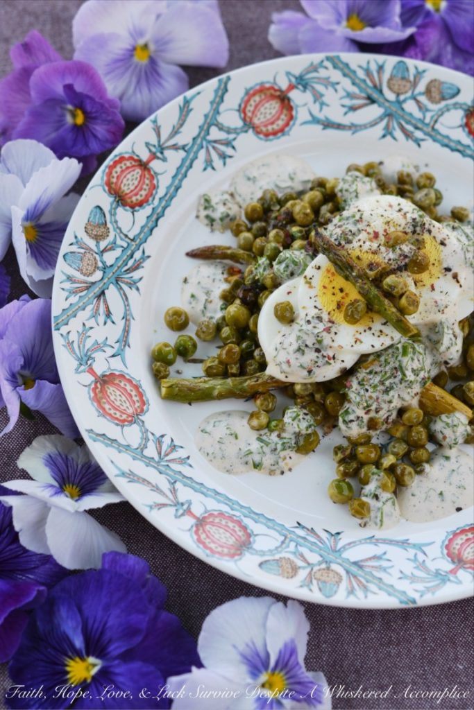 Creamy Roasted Asparagus & Pea Salad - Here's where you'll find 20 of the best salad recipes to help get you through the summer, including potato, vegetable, corn, pasta, and dinner salads. This summer definitely won't be boring when it comes to food.