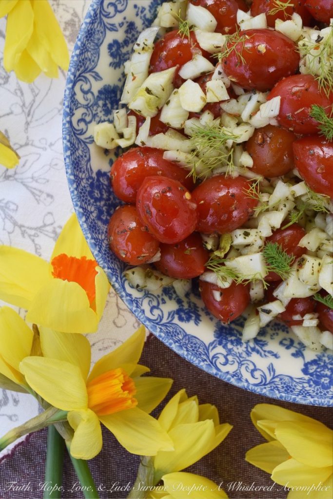 Fennel & Tomato Italian Vinaigrette Salad - Here's where you'll find 20 of the best salad recipes to help get you through the summer, including potato, vegetable, corn, pasta, and dinner salads. This summer definitely won't be boring when it comes to food.
