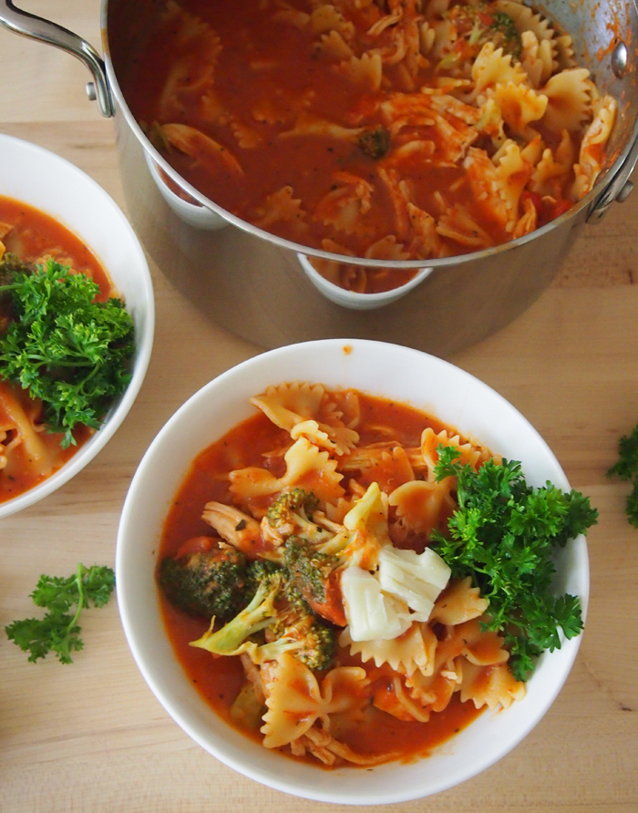 One Pot Chicken Parmesan - Pies and Plots - Come check out all of our favorite incredibly delicious Father's Day recipes this month. You're sure to find a recipe that's just right for that special father, dad, or father-figure in your life.