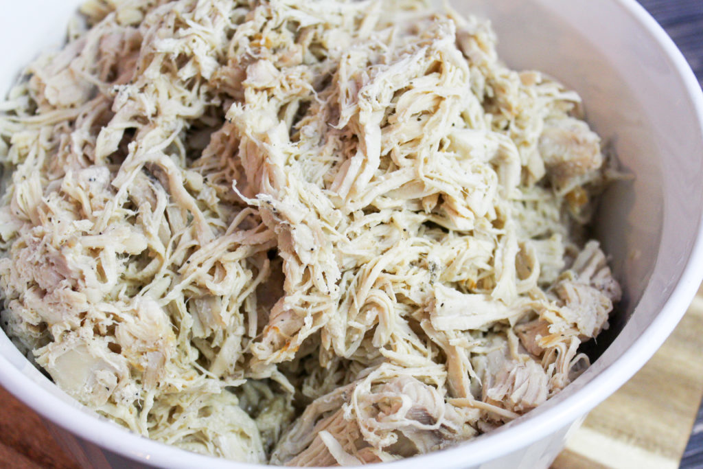 Instant Pot Shredded Chicken - Cheese Curd In Paradise - September 2019 Recipe Round-Up - When September arrives and all of the kids go back to school, quick and easy breakfast and weeknight meals are always a brilliant idea. This month, we're sharing some of our favorite time-saving recipes to help you get breakfast and dinner on the table in the least amount of time possible.