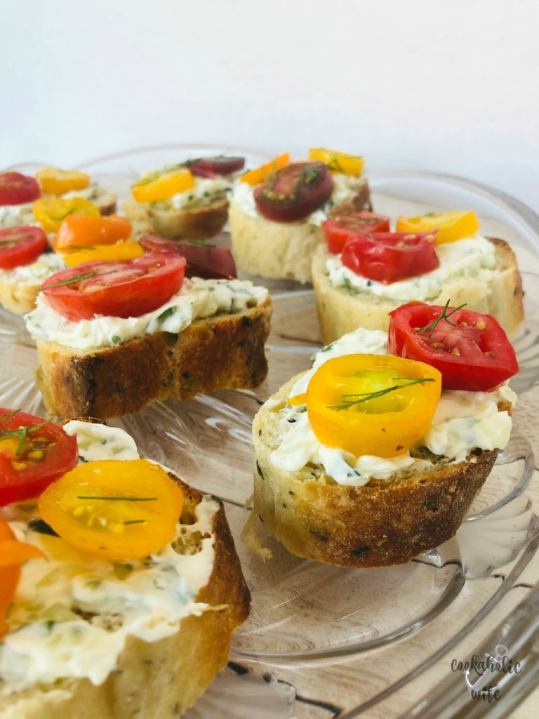Open-Faced Tomato Sandwiches - Cookaholic Wife - Welcome to Friday! Friday! Friday! Favorites! Each Friday we'll be sharing our favorite recipes of the week from other fabulous food bloggers, so make sure to visit and see what tasty over-the-top dishes we're most excited about.