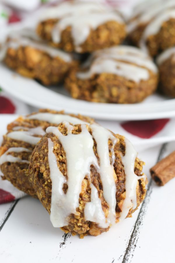 Apple Pumpkin Breakfast Cookies - Wondermom Wannabe - Welcome to Friday! Friday! Friday! Favorites! Each Friday we'll be sharing our favorite recipes of the week from other fabulous food bloggers, so make sure to visit and see what tasty over-the-top dishes we're most excited about.
