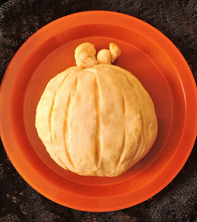 Taco Pumpkins - Jolene's Recipe Journal - October 2019 Recipe Round-Up - Now that it's fall and Halloween's right around the corner, we're all looking for a few cute recipes to celebrate the autumn season with. This month's October recipe round-up is packed with tons of spooky sweet and savory recipes to help you and your little goblins get in the holiday spirit.