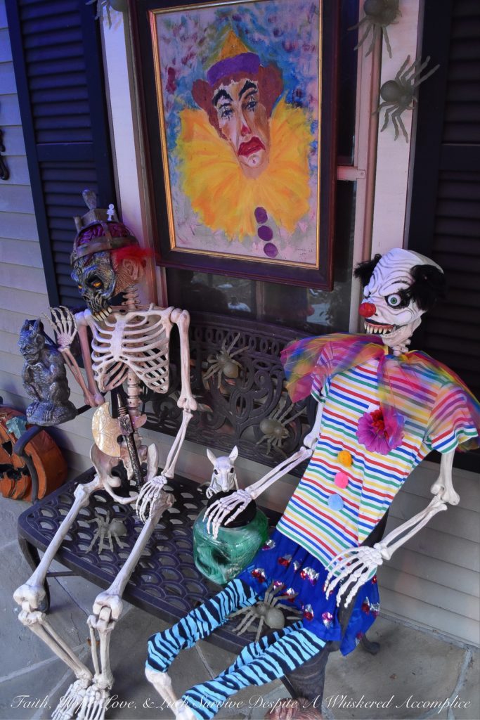 Send in the Creepy Clowns - Halloween 2019 - Welcome to yet another year at The Historic Herndon Halloween House in Herndon, Virginia. Today, we're giving you a behind-the-scenes look at 2019's "Creepy Clowns" Halloween theme. If you're scared of clowns, this is definitely not the place you want to be.