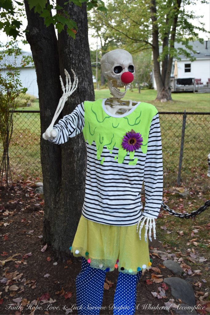 Send in the Creepy Clowns - Halloween 2019 - Welcome to yet another year at The Historic Herndon Halloween House in Herndon, Virginia. Today, we're giving you a behind-the-scenes look at 2019's "Creepy Clowns" Halloween theme. If you're scared of clowns, this is definitely not the place you want to be.