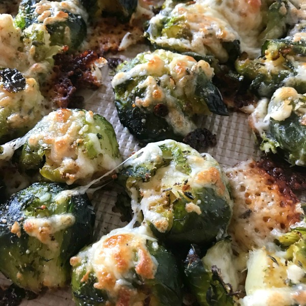 Cheesy Smashed Roasted Brussels Sprouts - Blogghetti - Now that the scent of apples, cinnamon, and pumpkin are in the air, it's time to start thinking about what dishes will grace our Thanksgiving day tables. This November, why not try out a few of our favorite and most-requested holiday dishes? I'm pretty sure we've got a recipe both you and your family will absolutely love.