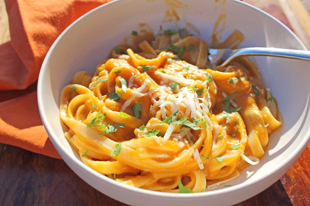 Butternut Squash Fettuccine - The Mountain Kitchen - Welcome to Friday! Friday! Friday! Favorites! Each Friday we'll be sharing our favorite recipes of the week from other fabulous food bloggers, so make sure to visit and see what tasty over-the-top dishes we're most excited about.