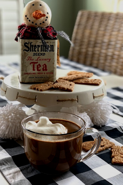 Gingerbread Hot Cocoa - Our Good Life - Welcome to Friday! Friday! Friday! Favorites! Each Friday we'll be sharing our favorite recipes of the week from other fabulous food bloggers, so make sure to visit and see what tasty over-the-top dishes we're most excited about.