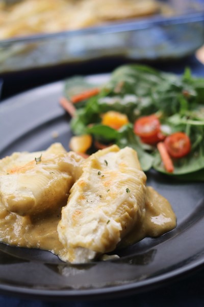 Stuffed Shells with Pumpkin Sage Cream Sauce - The Spiffy Cookie - Welcome to Friday! Friday! Friday! Favorites! Each Friday we'll be sharing our favorite recipes of the week from other fabulous food bloggers, so make sure to visit and see what tasty over-the-top dishes we're most excited about.