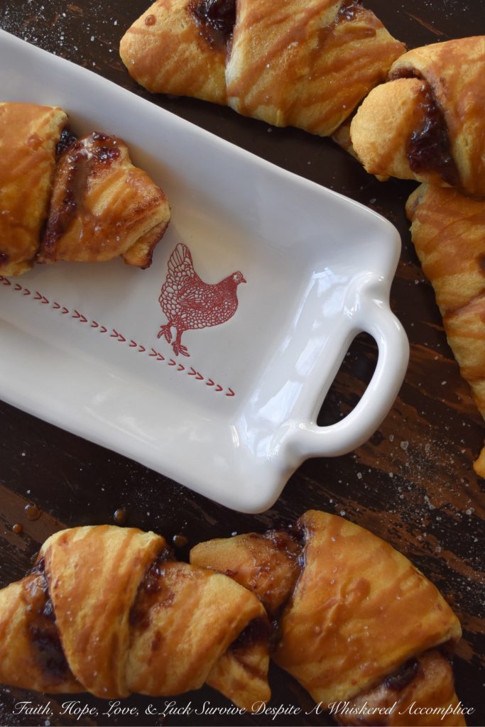 Sweet Balsamic Blackberry Crescent Rolls - Transform refrigerated crescent rolls into something truly delicious with a little bit of blackberry jam and balsamic vinegar. Now, you just need to decide if you want to enjoy these sweet little doughy bites of heaven for breakfast, brunch, lunch, dinner, or dessert.