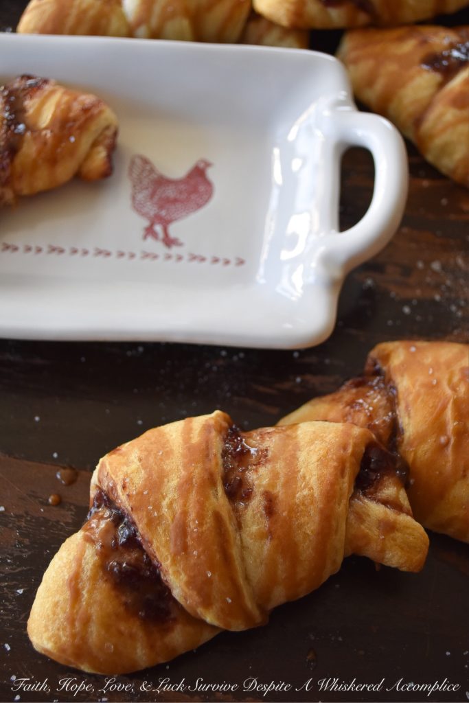 Sweet Balsamic Blackberry Crescent Rolls - Transform refrigerated crescent rolls into something truly delicious with a little bit of blackberry jam and balsamic vinegar. Now, you just need to decide if you want to enjoy these sweet little doughy bites of heaven for breakfast, brunch, lunch, dinner, or dessert.