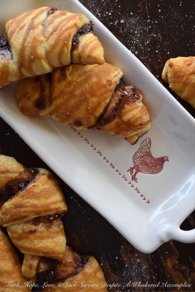 Sweet Balsamic Blackberry Crescent Rolls - Transform refrigerated crescent rolls into something truly delicious with a little bit of blackberry jam and balsamic vinegar. Now, you just need to decide if you want to enjoy these sweet little doughy bites of heaven for breakfast, brunch, lunch, dinner, or dessert.