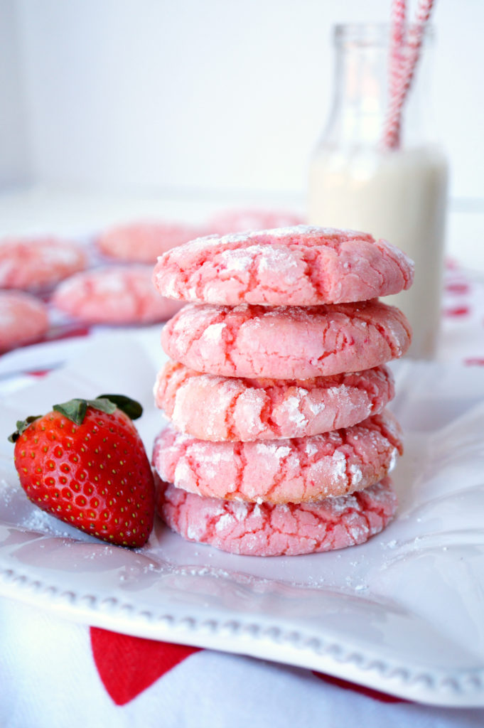 Strawberry Cake Mix Crinkle Cookies - The Baking Fairy - Welcome to Friday! Friday! Friday! Favorites! Each Friday we'll be sharing our favorite recipes of the week from other fabulous food bloggers, so make sure to visit and see what tasty over-the-top dishes we're most excited about.
