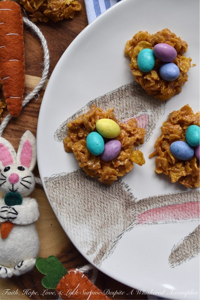 Peanut Butter No-Bake Bird Nest Cereal Cookies - Just because you're not a baker, doesn't mean that you can't have homemade cookies this Easter. These no-bake peanut butter cereal cookies are insanely easy to make, and they're also pretty adorable as well. I mean, who doesn't want to eat a cookie that looks like a bird's nest full of candy-coated milk chocolate eggs?