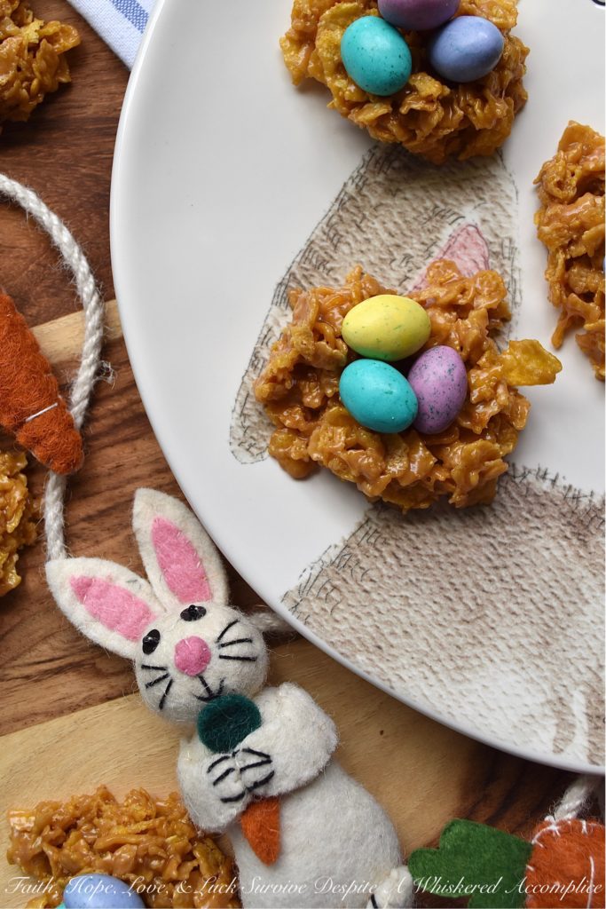 Peanut Butter No-Bake Bird Nest Cereal Cookies - Just because you're not a baker, doesn't mean that you can't have homemade cookies this Easter. These no-bake peanut butter cereal cookies are insanely easy to make, and they're also pretty adorable as well. I mean, who doesn't want to eat a cookie that looks like a bird's nest full of candy-coated milk chocolate eggs?