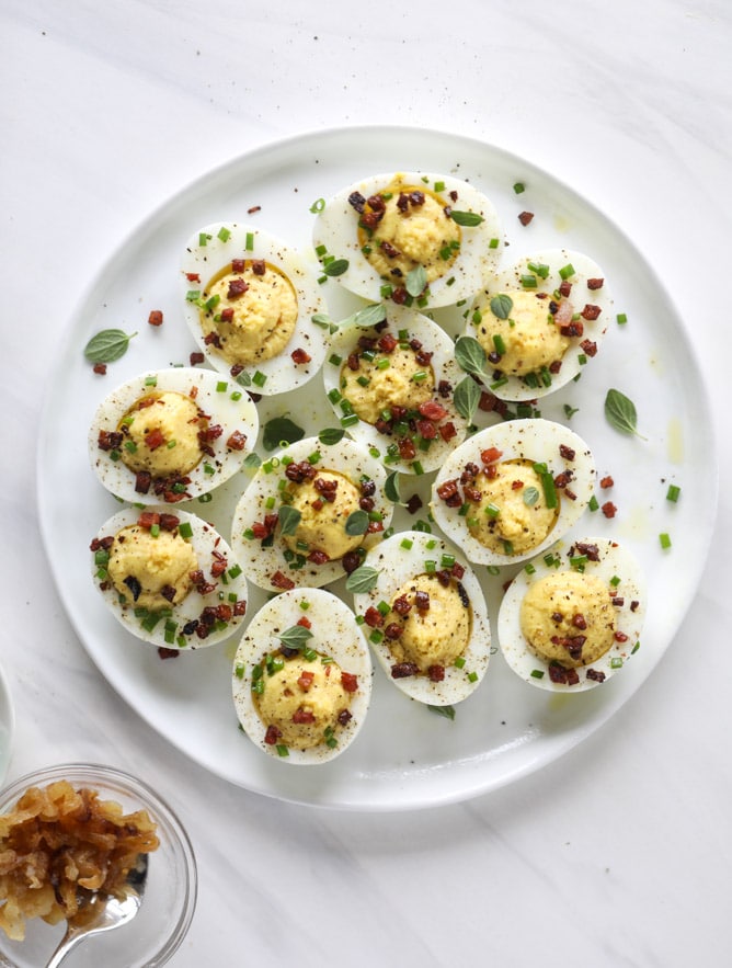French Onion Deviled Eggs - How Sweet Eats - Welcome to Friday! Friday! Friday! Favorites! Each Friday we'll be sharing our favorite recipes of the week from other fabulous food bloggers, so make sure to visit and see what tasty over-the-top dishes we're most excited about.