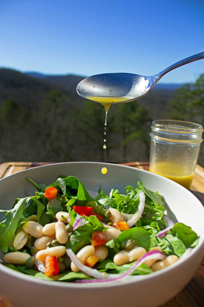 White Bean Arugula Salad - The Mountain Kitchen - Welcome to Friday! Friday! Friday! Favorites! Each Friday we'll be sharing our favorite recipes of the week from other fabulous food bloggers, so make sure to visit and see what tasty over-the-top dishes we're most excited about.