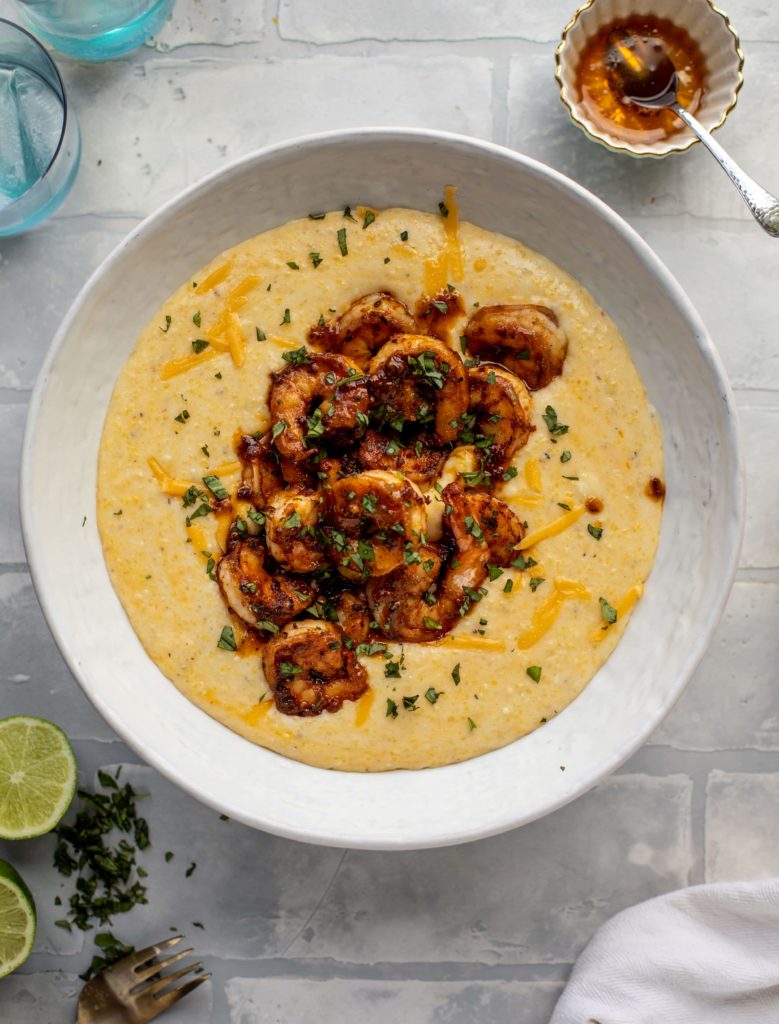 Honey Mustard Cajun Shrimp and Grits - How Sweet Eats - Welcome to Friday! Friday! Friday! Favorites! Each Friday we'll be sharing our favorite recipes of the week from other fabulous food bloggers, so make sure to visit and see what tasty over-the-top dishes we're most excited about.