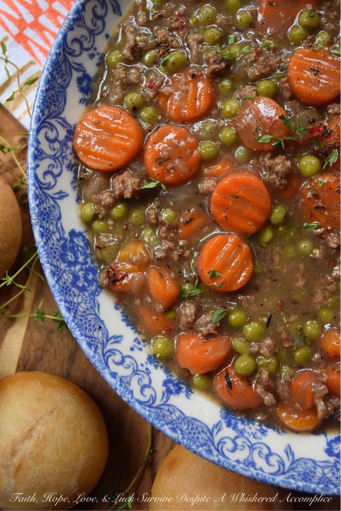 One-Pot Frozen Vegetable Ground Beef Stew - Comfort food doesn't require a lot of time to make and it also doesn't have to be super-fattening. With this healthier ground beef stew recipe, you can use frozen vegetables to save on prep time while still enjoying a comforting bowl of beef stew for dinner. Add on a fresh garden salad and/or a warm dinner roll and dinner is served.