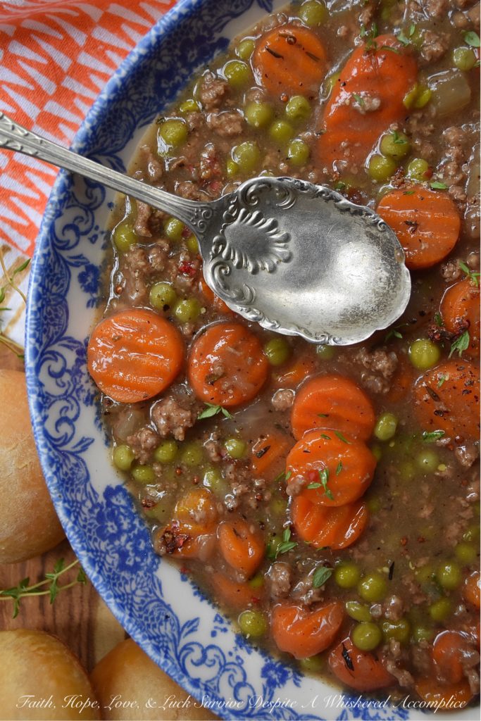 One-Pot Frozen Vegetable Ground Beef Stew - Comfort food doesn't require a lot of time to make and it also doesn't have to be super-fattening. With this healthier ground beef stew recipe, you can use frozen vegetables to save on prep time while still enjoying a comforting bowl of beef stew for dinner. Add on a fresh garden salad and/or a warm dinner roll and dinner is served.