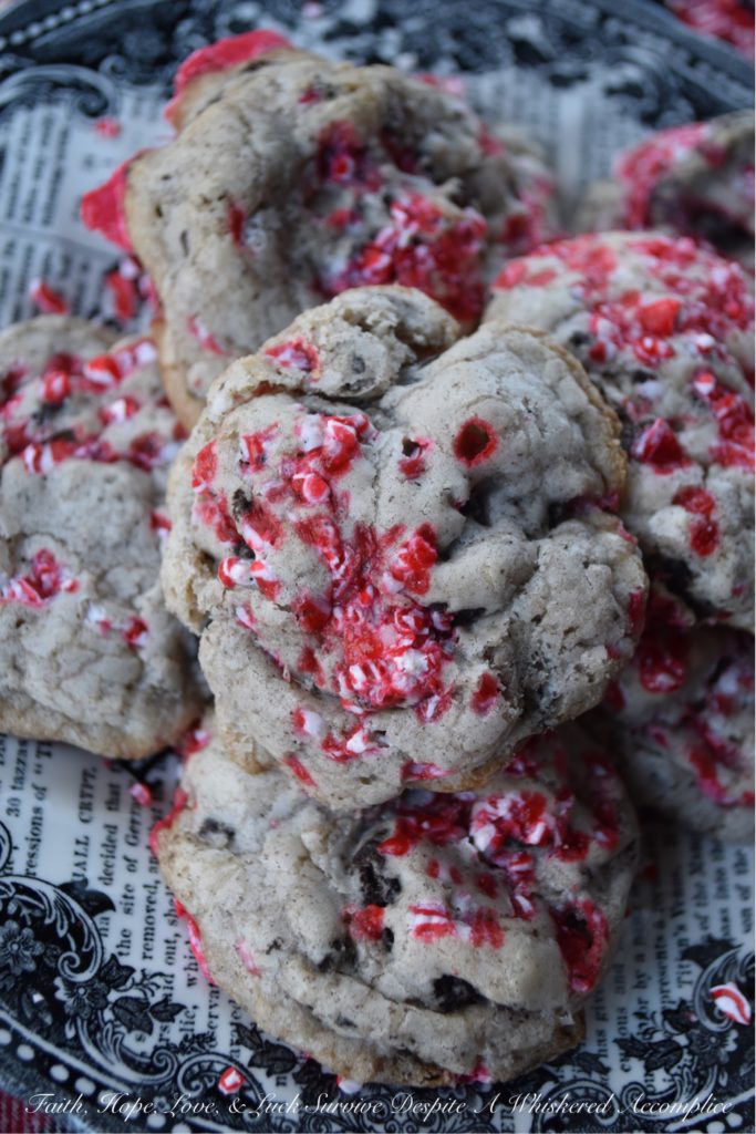 Peppermint Cream Cheese Crushed Oreo Cookies - These soft oreo-stuffed cookies practically scream Christmas. Made with cream cheese, super-loaded with crushed oreo cookies, and topped with just the right amount of peppermint, these holiday cookies are simply too good to resist. I think you'll definitely agree that they have just the right amount of holiday flavor, festive color, and delicious cookie texture to get anyone into the holiday spirit. 