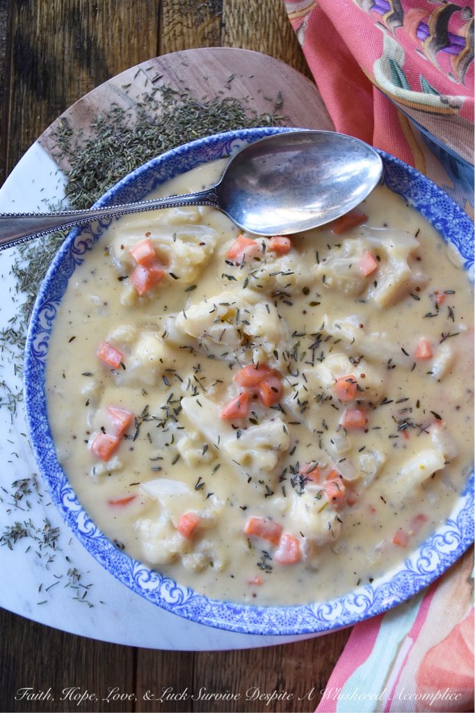 One-Pot Cauliflower & Cheddar Soup with Thyme - Broccoli and cheddar soup is, of course, one of the greatest soups ever invented. However, I'm willing to bet, that after you've tried this cauliflower and cheese version of the same soup, with dried thyme and a few other seasonings, you'll have a hard time admitting that it's not even better. And, as an added bonus, it is made using only one pot. You just gotta love a quick, comforting, weeknight one-pot recipe.