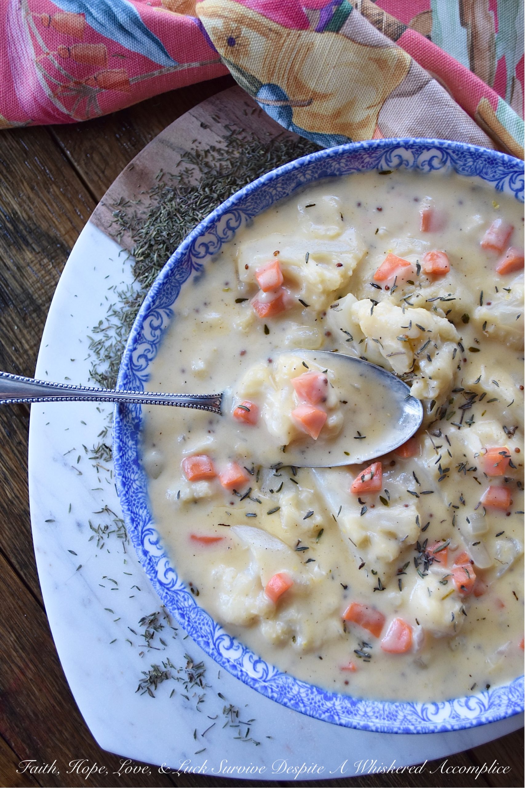 One-Pot Cauliflower & Cheddar Soup with Thyme