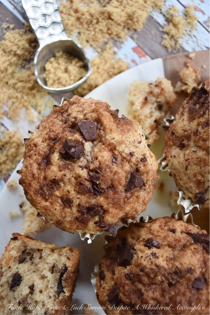 Brown Sugar Cinnamon Chocolate Chunk Muffins - Anyone can make a chocolate chip muffin, however, why should you settle for an ordinary muffin when you can enjoy an extra-ordinary muffin? These sweet muffins have cinnamon, chocolate chunks, and a buttery brown sugar topping. Whether you eat these for breakfast, dinner, or even as a mid-day snack, I know you're going to absolutely love these soft, tender, moist, and crunchy brown sugar muffins.