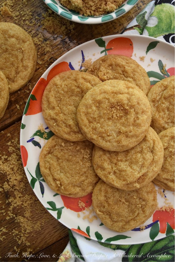 Brown Sugar & Bourbon Sugar Cookies - When it comes to sugar cookies, you don't always have to use granulated sugar. Brown sugar gives these bourbon-infused cookies an absolutely lovely texture, not to mention an incredible taste. And, it certainly doesn't hurt that these sweet cookies have an amazing bourbon flavor. I mean, seriously, booze and cookies, how can you go wrong?