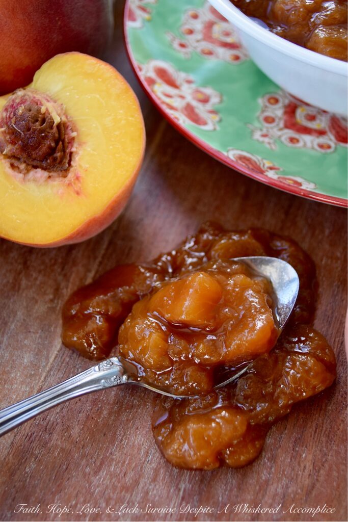 Brown Sugar Balsamic Summer Peach Sauce - Fresh summer peaches are the perfect excuse to whip up a batch of this deliciously sweet peach sauce made using brown sugar and balsamic vinegar. There are so many ways to enjoy this tasty peach sauce, that you'll probably want to give them all a try. It can be spread on top of toasted buttered bread or used as a sauce to spoon over cupcakes, pound cake, or ice cream. The possibilities are pretty much endless.