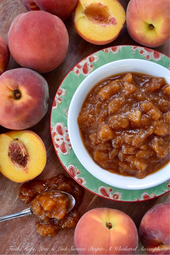 Brown Sugar Balsamic Summer Peach Sauce - Fresh summer peaches are the perfect excuse to whip up a batch of this deliciously sweet peach sauce made using brown sugar and balsamic vinegar. There are so many ways to enjoy this tasty peach sauce, that you'll probably want to give them all a try. It can be spread on top of toasted buttered bread or used as a sauce to spoon over cupcakes, pound cake, or ice cream. The possibilities are pretty much endless.