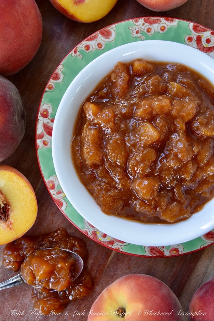 Brown Sugar Balsamic Summer Peach Sauce - Fresh summer peaches are the perfect excuse to whip up a batch of this deliciously sweet peach sauce made using brown sugar and balsamic vinegar. There are so many ways to enjoy this tasty peach sauce, that you'll probably want to give them all a try. It can be spread on top of toasted buttered bread or used as a sauce to spoon over cupcakes, pound cake, or ice cream. The possibilities are pretty much endless.