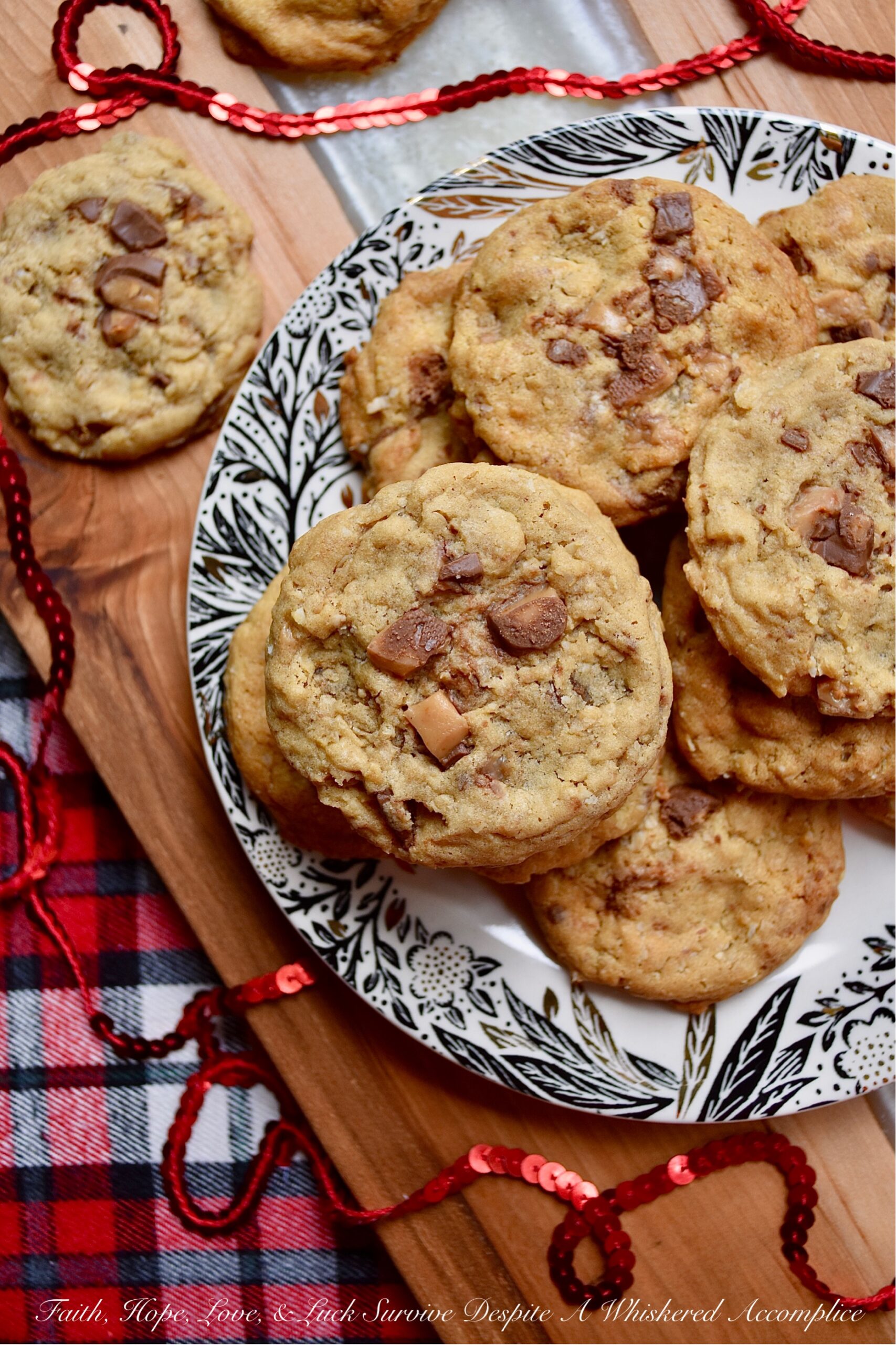 Chewy Oatmeal Chocolate Toffee Cookies