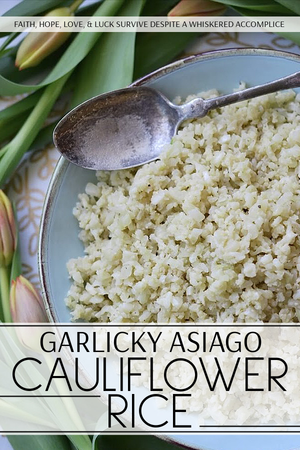 Garlicky Asiago Cauliflower Rice - The garlic seasoning and Asiago cheese in this garlicky cauliflower rice, really pack a punch, making this five-ingredient low-carb vegetable side dish a real weeknight winner.