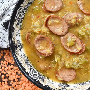 Unique & Creative Cajun Recipes for Mardi Gras - When it comes to Mardi Gras food, po' boy sandwiches, jambalaya, and shrimp étouffée are the norm. However, this unique Mardi Gras recipe round-up is a bit more creative. You'll find recipes like muffuletta empanadas and king cake croissants, not to mention several Cajun soup, stew, and chowder recipes. If you're looking for unique and creative Cajun Mardi Gras recipes, we've totally got you covered.