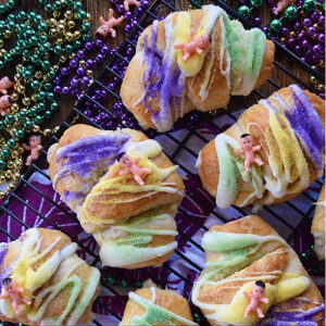 Unique & Creative Cajun Recipes for Mardi Gras - When it comes to Mardi Gras food, po' boy sandwiches, jambalaya, and shrimp étouffée are the norm. However, this unique Mardi Gras recipe round-up is a bit more creative. You'll find recipes like muffuletta empanadas and king cake croissants, not to mention several Cajun soup, stew, and chowder recipes. If you're looking for unique and creative Cajun Mardi Gras recipes, we've totally got you covered.