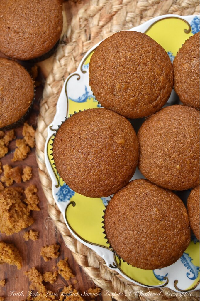 Buttery Cinnamon Pumpkin Muffins - Nothing says autumn like the smell of pumpkin muffins baking on a crisp fall day. Made with ground cinnamon, canned pumpkin, butter, and a healthy dose of vanilla, these muffins are sure to be a hit with everyone. They have a super-moist texture and a sweet, buttery flavor that's pretty hard to resist. Enjoy them with a cup of coffee or tea for breakfast, as a special occasion dessert treat, or even share them with friends as a way to welcome autumn.