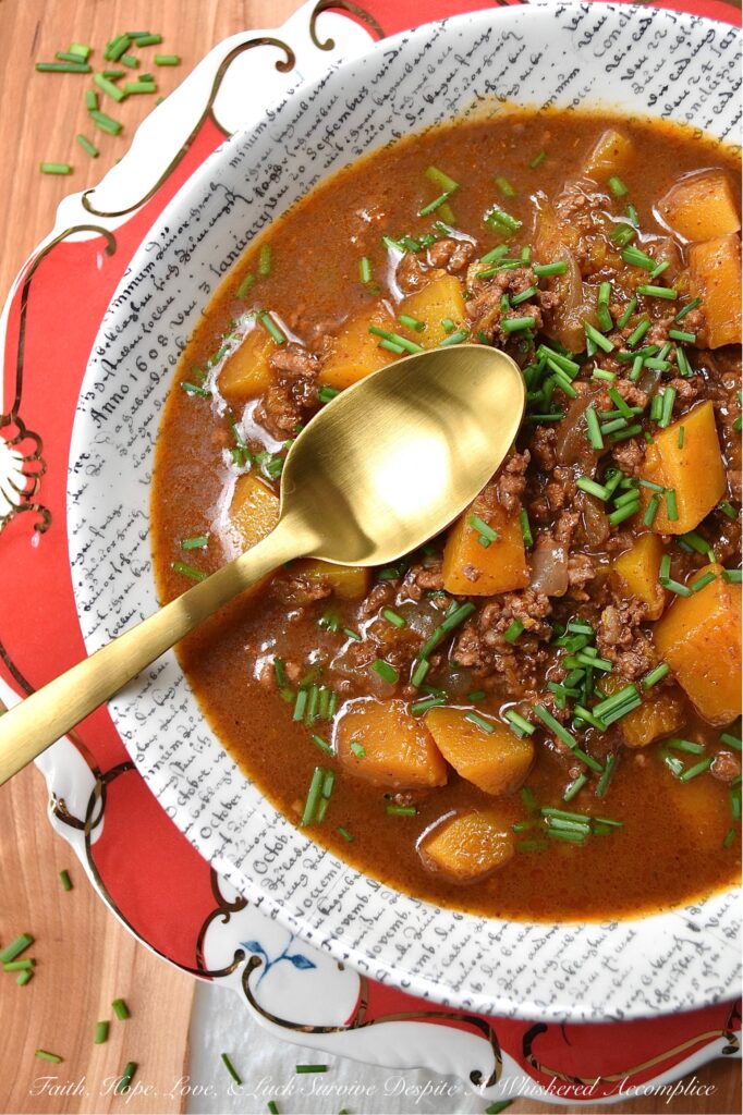 Butternut Squash Oktoberfest Ground Beef Chili - This slightly sweet ground beef chili is full of amazing seasonal flavors thanks to a bottle of Oktoberfest beer and several fall seasonings, like cinnamon, allspice, cloves, and nutmeg. Once you have sautéed the diced onion and lean ground beef until cooked through, simply add all of the other ingredients and simmer uncovered until the diced butternut squash is soft and tender and the chili has thickened. You can make this butternut squash chili your own by serving it with your favorite toppings, like shredded cheese, chopped scallions, diced jalapeńos, sour cream, or even roasted pumpkin seeds.