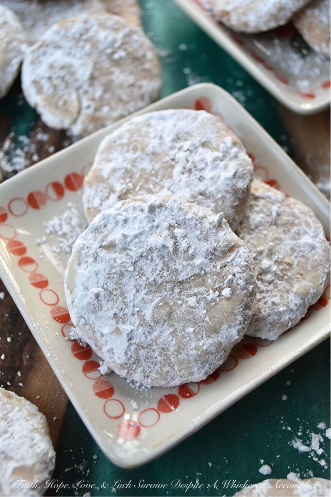 Cinnamon Powdered Sugar Panko Cookies - Panko bread crumbs are the secret ingredient to these cinnamon-flavored powdered sugar cookies. The panko's light and airy texture provides a delightful crunch that perfectly complements the sweetness of the powdered sugar and the subtle hint of ground cinnamon. These buttery cookies are incredibly easy to make and are guaranteed to be an instant crowd-pleaser.