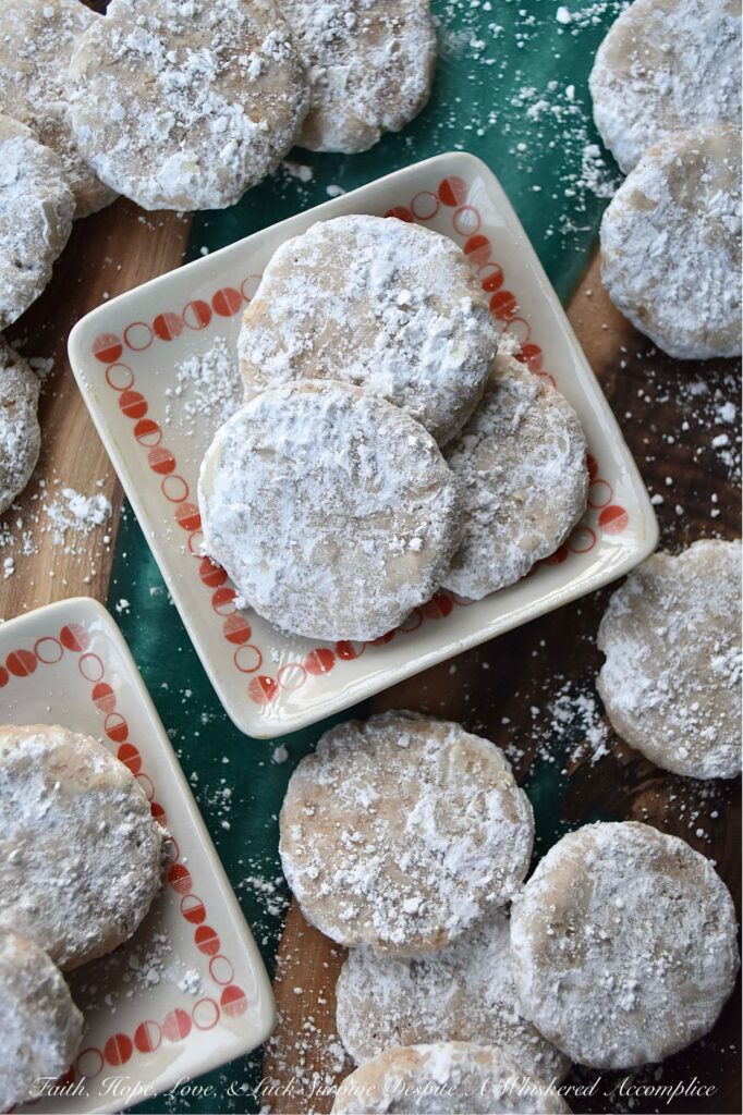 Cinnamon Powdered Sugar Panko Cookies - Panko bread crumbs are the secret ingredient to these cinnamon-flavored powdered sugar cookies. The panko's light and airy texture provides a delightful crunch that perfectly complements the sweetness of the powdered sugar and the subtle hint of ground cinnamon. These buttery cookies are incredibly easy to make and are guaranteed to be an instant crowd-pleaser.