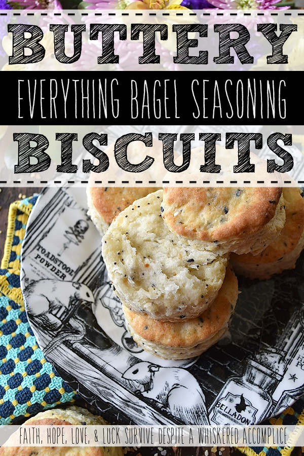 Buttery Everything Bagel Seasoning Biscuits - Are you ready to take your biscuit game to the next level? Look no further than this delicious and buttery biscuit recipe. Made with everything bagel seasoning and simple pantry ingredients, these biscuits are the perfect balance of crispy and flaky on the outside, and soft and tender on the inside. The addition of butter, garlic, and onion, along with sesame and poppy seeds, adds a burst of flavor to every bite. These biscuits are both easy to prepare and irresistibly tasty, so get ready to treat yourself to some buttery everything bagel seasoning biscuit amazingness.
