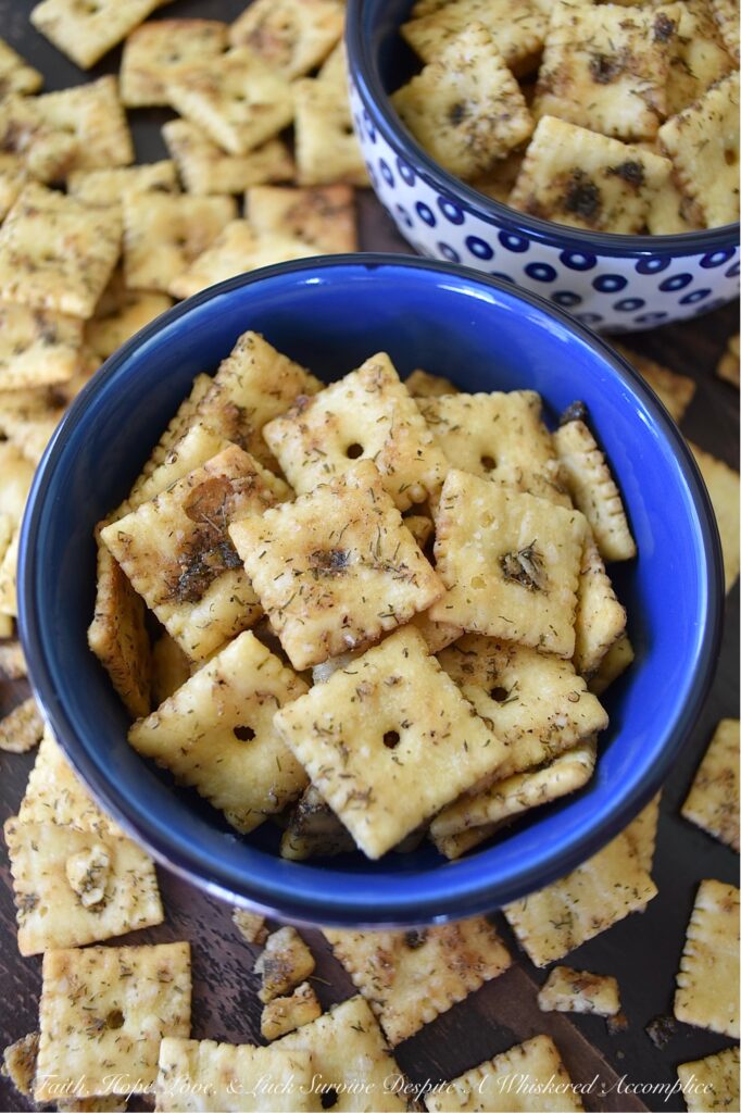Sweet Dill White Cheddar Cheez-It Crackers - Baked to perfection, these crackers are lightly toasted and irresistibly crunchy. If you're a fan of Cheez-It crackers, get ready to take your game day, party, and everyday snacking to a whole new level. With the addition of dried dill, flavorful seasonings, melted butter, and a touch of sweet brown sugar, these irresistible White Cheddar Cheez-It Baked Snack Crackers are sure to become your new sweet and savory snack favorite.