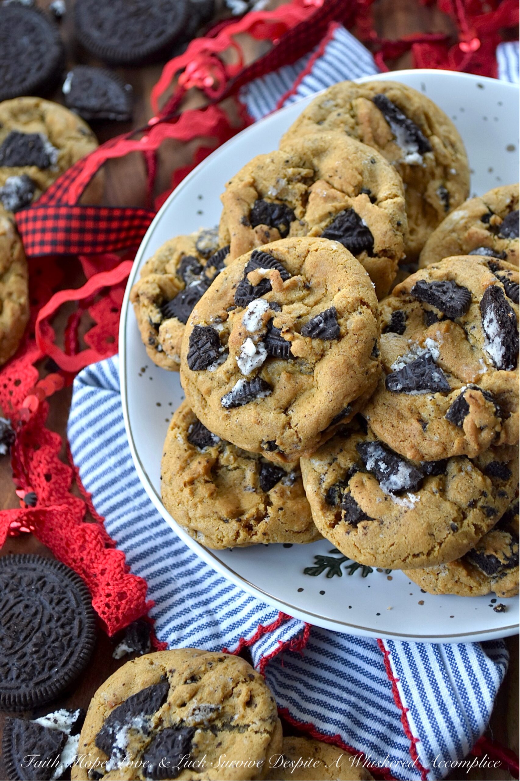 OREO Cookies & Cream Molasses Spice Cookies